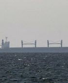 لأول مرة منذ الحرب.. ناقلتان يابانيتان تعبران مضيق هرمز