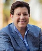 حالة ترقب حول عودة هاني شاكر بعد رحلة علاجية في فرنسا