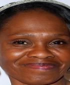 وفاة الممثلة دي فريمان عن 67 عامًا بعد صراع مع السرطان