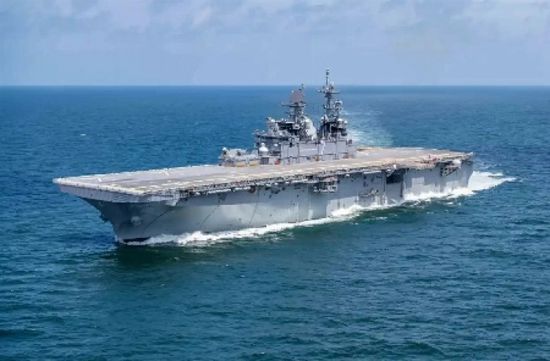 &laquo;سينتكوم&raquo; تكشف حقيقة تعرض السفينة &laquo;البرمائية&raquo; لهجوم إيراني