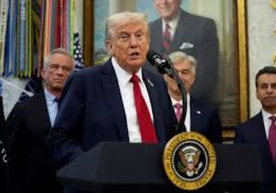 لهذا السبب.. ترامب يتوعد صحفيًا