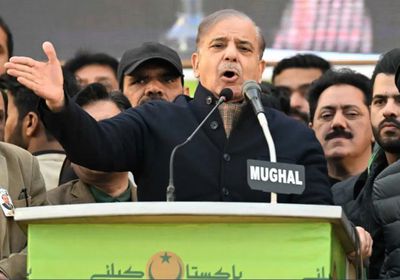 رئيس وزراء باكستان يطالب ترامب بتمديد مهلة وقف إطلاق النار لأسبوعين