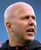 سلوت: إيساك رافقنا لمواجهة سان جيرمان لكنه لن يلعب أساسيًا