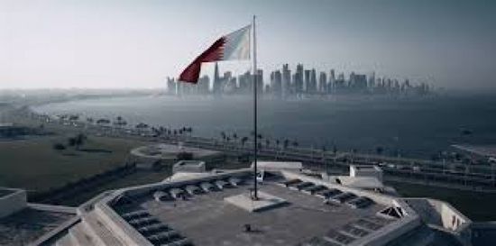 إصابة 4 أشخاص نتيجة سقوط شظايا صاروخ بقطر