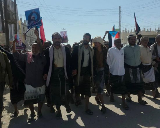 تضامنا مع حضرموت.. أبناء عزان ينددون بجرائم سلطات الأمر الواقع