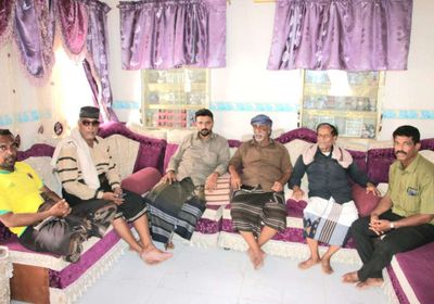 وفد من انتقالي حضرموت يتفقد جرحى تظاهرة المكلا السلمية