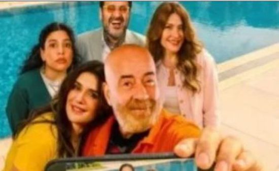 فيلم "فاميلي بيزنس" يواصل نجاحه في شباك التذاكر
