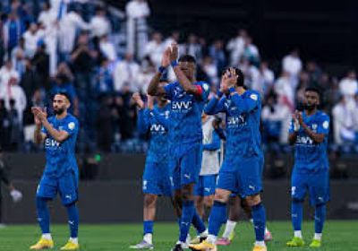 ثلاثية بنزيمة تقود الهلال للفوز 6-صفر على الخلود في الدوري السعودي