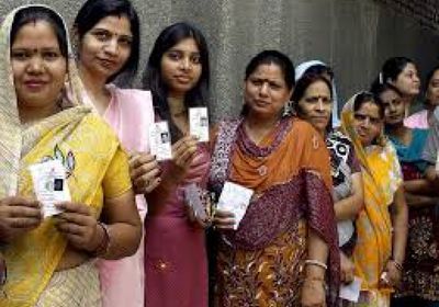 ملايين الهنود يدلون بأصواتهم مع بدء انتخابات محلية