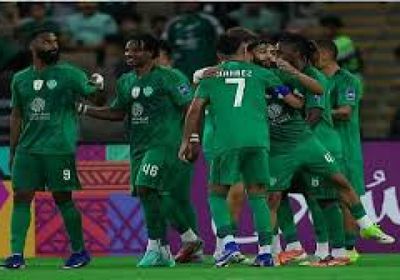 الأهلي السعودي يشتكي أخطاء تحكيمية مؤثرة في التعادل مع الفيحاء