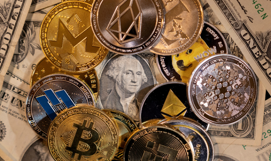 تراجع العملات المشفرة وسط ترقب لمحادثات السلام