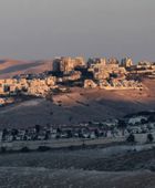 "قرار سري".. إسرائيل تعتمد إنشاء 34 مستوطنة جديدة بالضفة الغربية