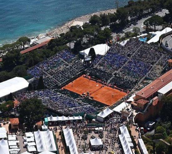 فاشيرو يتطلع لمواجهة ألكاراز في قبل نهائي بطولة مونت كارلو للتنس