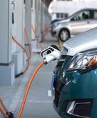 "بي واي دي" و"كنتاكي" تطلقان خدمة لشحن السيارات الكهربائية