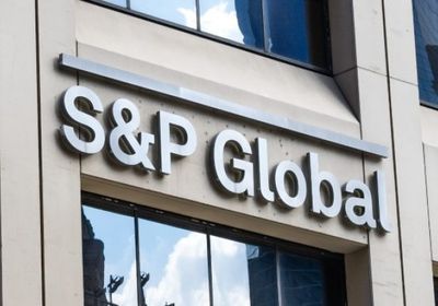 "إس آند بي" تخفض نظرتها المستقبلية للفلبين جراء تداعيات الحرب