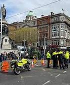 شرطة أيرلندا تفض احتجاجا على زيادة أسعار الوقود وسط دبلن