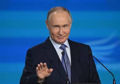 وكالة: بوتين يجري اتصالا هاتفيا مع بزشكيان