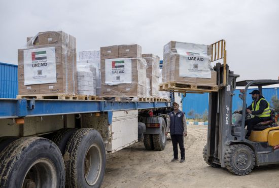 الإمارات.. قافلة مساعدات طبية تحمل 53 طناً تدخل قطاع غزة
