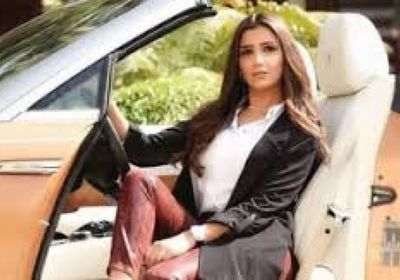 مي عمر تواصل تصوير "شمشون ودليلة" في إسبانيا مع أحمد العوضي