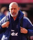 مدرب فورست راض عن تعادله مع فيلا في جهوده لتفادي الهبوط