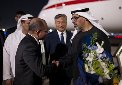 ولي عهد أبوظبي يصل إلى بكين