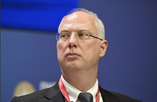 وسط تعثر المفاوضات.. مبعوث بوتين يعرض المساعدة في حل الأزمة الإيرانية