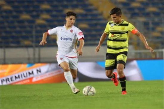 المغرب الفاسي يهزم الوداد بهدف رائع لينفرد بصدارة الدوري المحلي