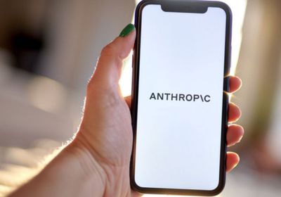 جهات بريطانية تسارع لتقييم مخاطر كشف عنها أحدث نماذج أنثروبيك