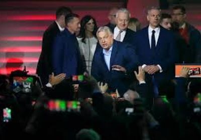 رئيس الوزراء المجري فيكتور أوربان يقر بهزيمة مؤلمة في الانتخابات التشريعية