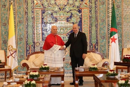 بابا الفاتيكان يصل الجزائر