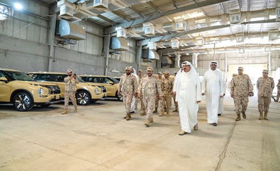 عاهل البحرين يبحث مع قائد "سنتكوم" تطورات الأحداث الإقليمية والدولية