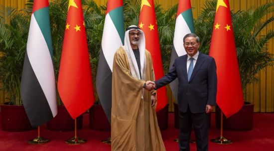 ولي عهد أبوظبي يبحث مع رئيس مجلس الدولة الصيني تعزيز العلاقات المشتركة