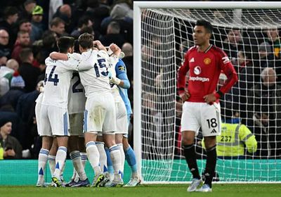 مانشستر يونايتد يسقط على ملعبه أمام ليدز يونايتد