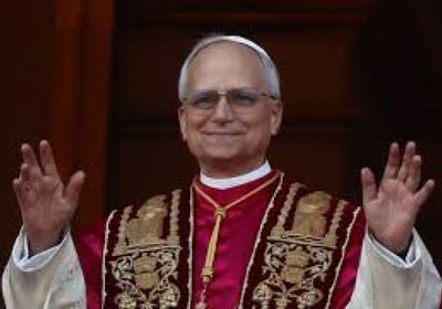 رئيسة وزراء إيطاليا تتضامن مع بابا الفاتيكان بعد انتقادات ترامب له