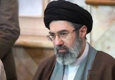 مجتبى خامنئي يقود مفاوضات داخلية لبحث مستقبل المفاوضات