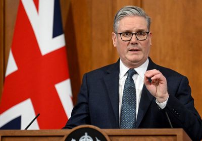 رئيس الوزراء البريطاني: لن نرضخ لضغوط ترامب