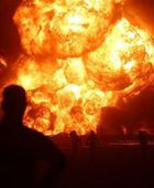 انفجارات وحريق هائل في مصفاة نفط بأستراليا 