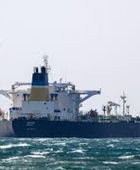 السلطات الفرنسية تفرج عن ناقلة نفط تابعة لأسطول الظل الروسي