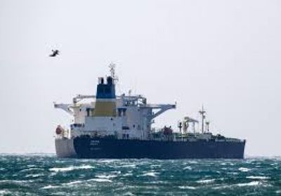 السلطات الفرنسية تفرج عن ناقلة نفط تابعة لأسطول الظل الروسي