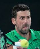 إصابة تلاحق ديوكوفيتش وتهدد مشاركته في بطولة مدريد المفتوحة