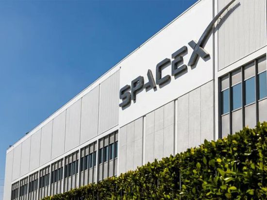 استحواذ "سبيس إكس" على شركة للذكاء الاصطناعي