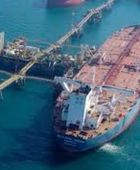 مصادر: ناقلة تصل لسواحل العراق لتحميل خام البصرة