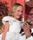 عمرو دياب يشعل زفاف ابنة محمد السعدي.. ولحظة عفوية مع طفلة تخطف الأنظار