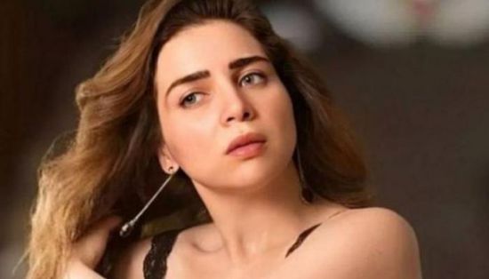 مي عز الدين تخطف الأنظار بإطلالة صيفية ناعمة بعد تعافيها من أزمة صحية