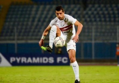 طارق حامد يعلن اعتزاله كرة القدم في ليلة مؤثرة باستاد القاهرة