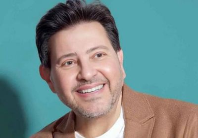 تفاصيل صادمة عن الحالة الصحية لهاني شاكر: توقف قلبه 8 دقائق بعد عملية جراحية