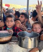 تحذيرات من نقص المواد الغذائية والدواء في غزة