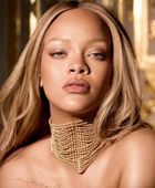 ريهانا تنفي شائعات حملها الرابع بسخرية عبر إنستغرام