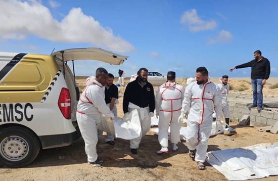 انتشال 17 جثة لمهاجرين قرب طرابلس