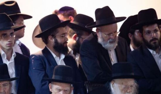 كبير الحاخامين: يهود بريطانيا يواجهون حملة عنف متواصلة